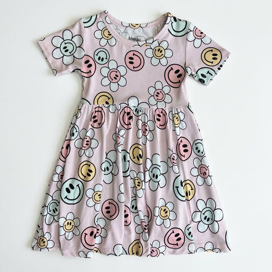 Blush - Toddler & Girls Juliet Short Sleeve Daisy Smiley Face A-Line Dress in Pink